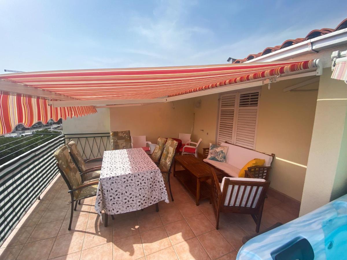 Apartments Ribarevic Makarska Bagian luar foto