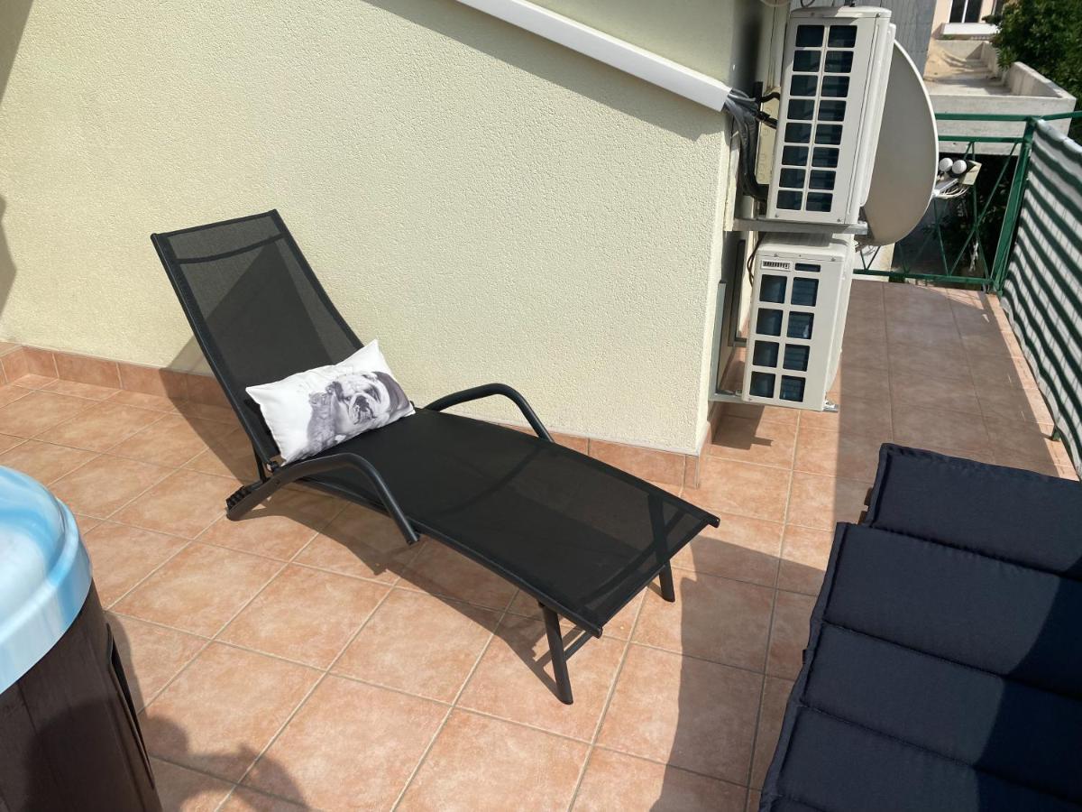 Apartments Ribarevic Makarska Bagian luar foto