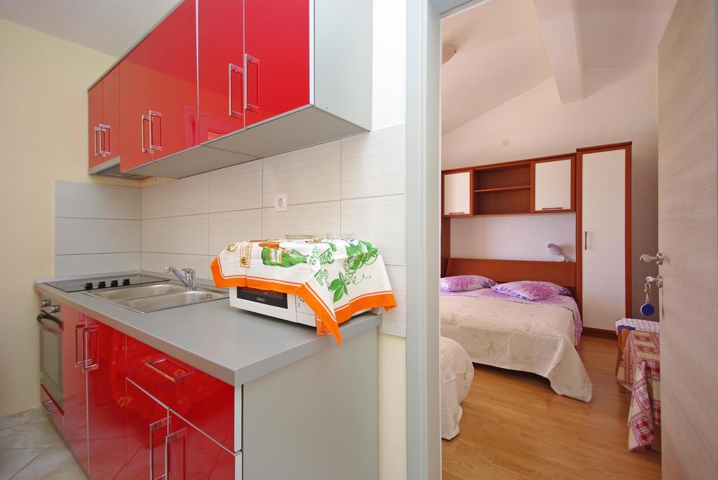 Apartments Ribarevic Makarska Bagian luar foto