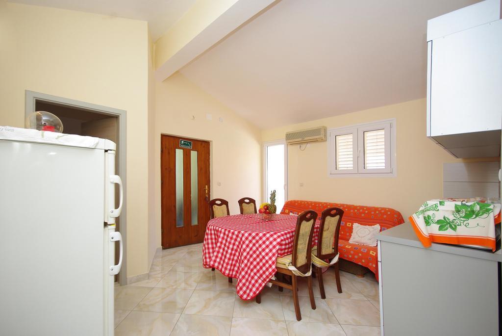Apartments Ribarevic Makarska Ruang foto