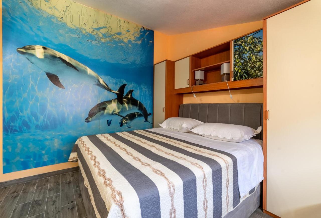 Apartments Ribarevic Makarska Bagian luar foto