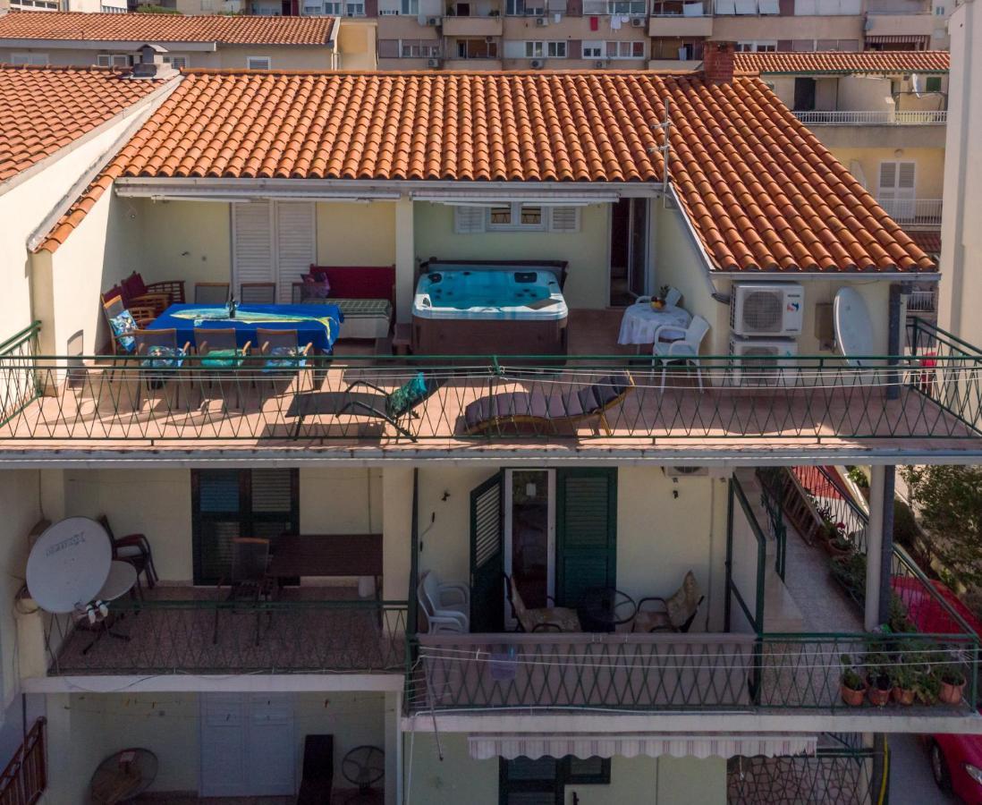 Apartments Ribarevic Makarska Bagian luar foto