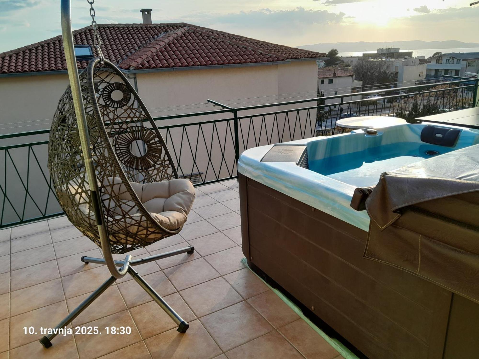 Apartments Ribarevic Makarska Bagian luar foto