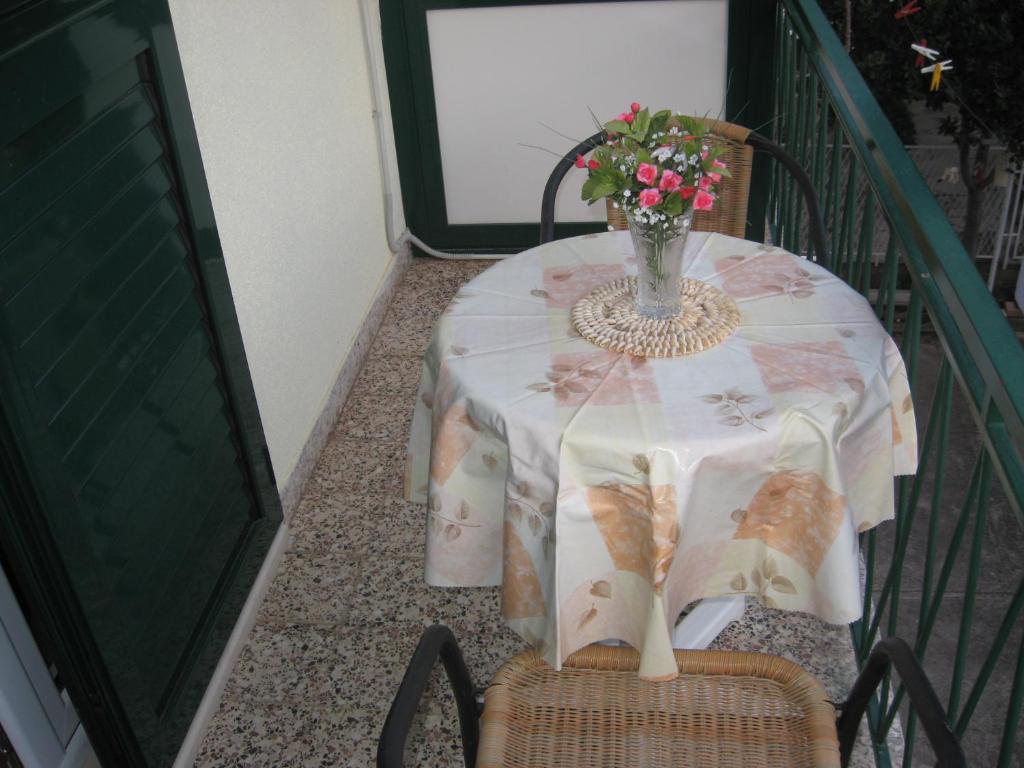 Apartments Ribarevic Makarska Bagian luar foto